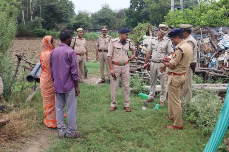 ट्रक और बाइक की भीषण टक्कर में महिला सवार की मृत्यु