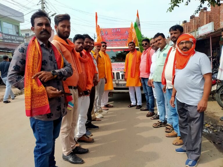 नि:शुल्क चिकित्सा वाहन बस्ती जिले से लेकर अयोध्या धाम तक दो दिनों तक निरंतर सेवा देता रहेगा :हियुवा